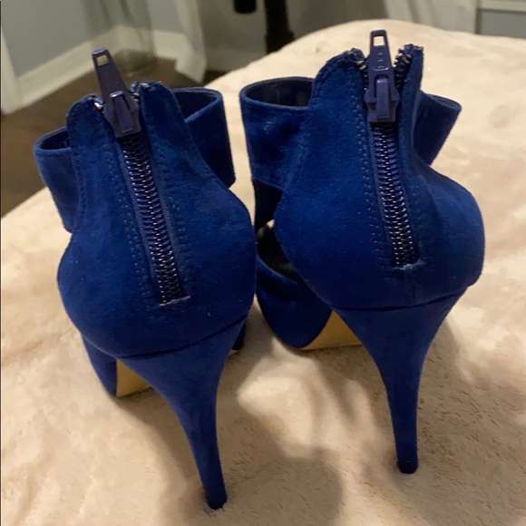 Blue Studded Platform Heels - Picture 3 of 3